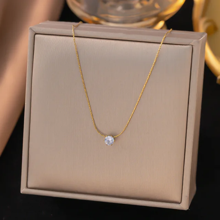 One stone necklace