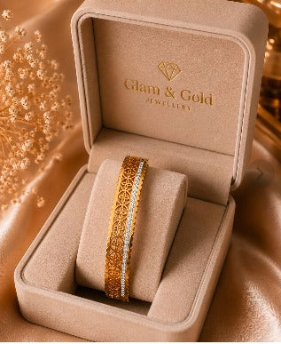 Clover Hand Cuffs
